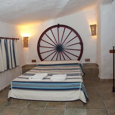 Cuevas La Atalaya